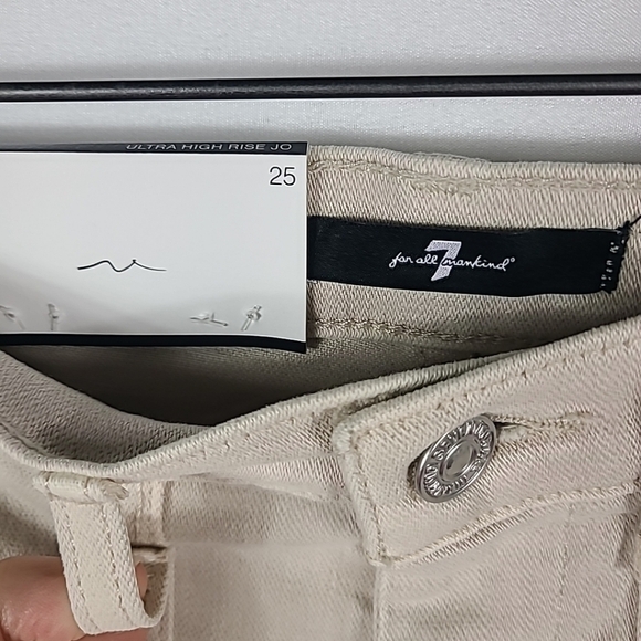 NEW 7 For All Mankind Women's ULTRA HIGH RISE JO Sand Beige Sz 25 NWT $228 - Picture 4 of 9